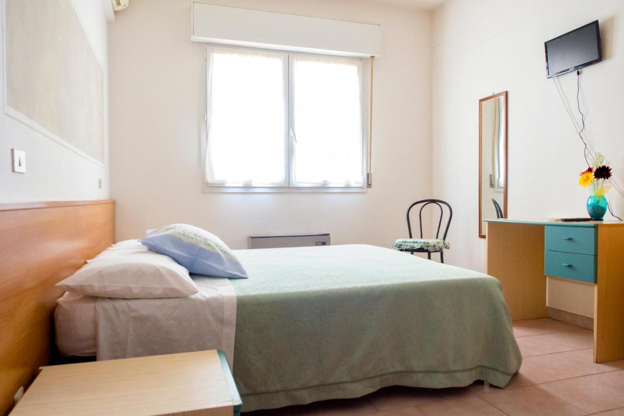 Hotel La Vela Castelnuovo Rangone Екстер'єр фото